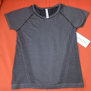 Athleta Momentum Seamless Tee